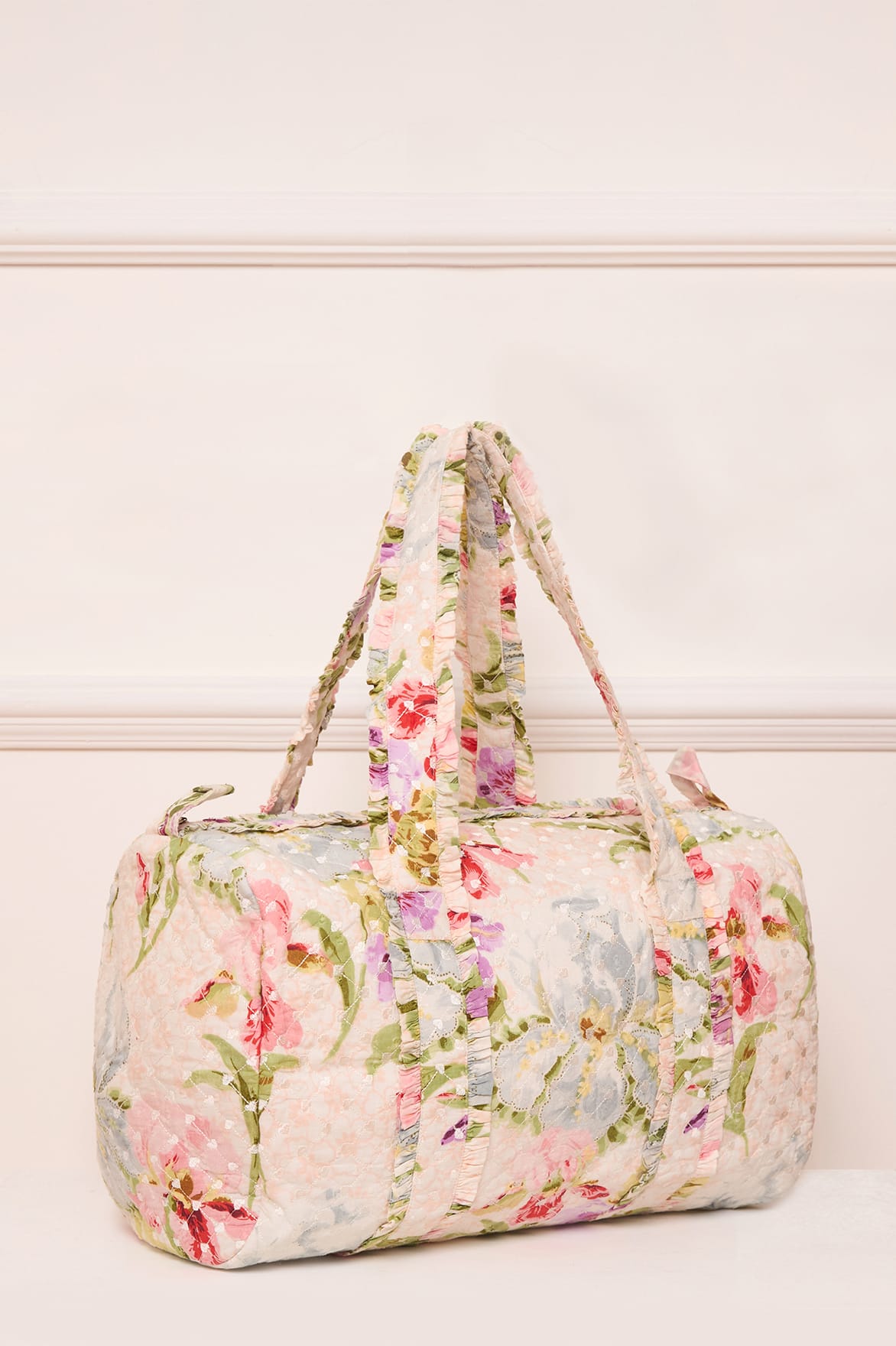 Iris Bloom Quilted Shoulder Bag