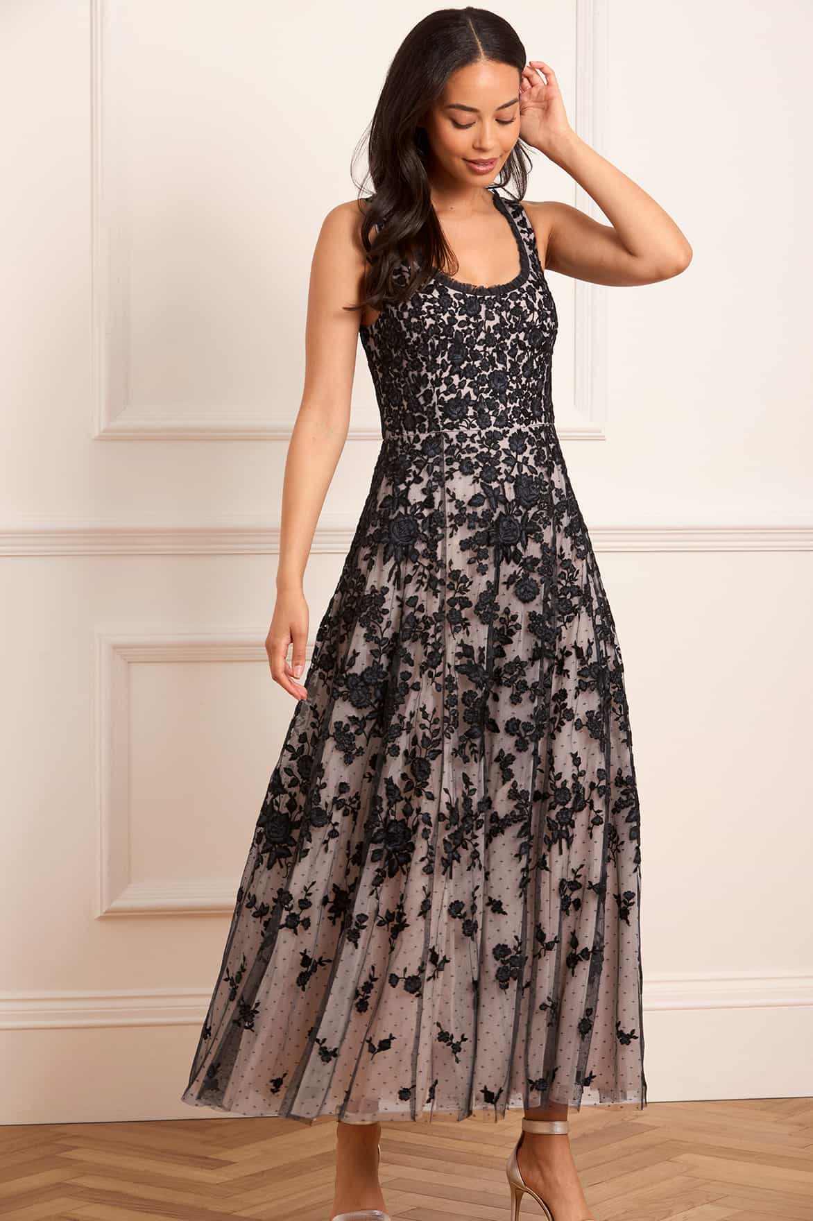 Rosa Scoop Neck Ankle Gown